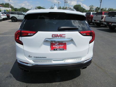 Certified 2018 GMC Terrain SLT w/ Preferred Package FWD image 7
