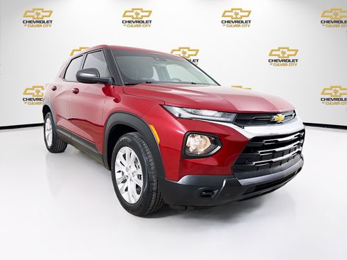 Used 2021 Chevrolet TrailBlazer LS FWD image 1