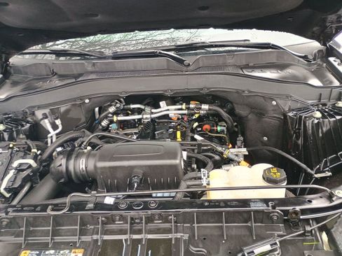 Used 2022 Ford Explorer XLT w/ Class IV Trailer Tow Package image 23