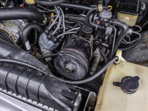 Used 1991 Jeep Grand Wagoneer AWD/4WD image 26