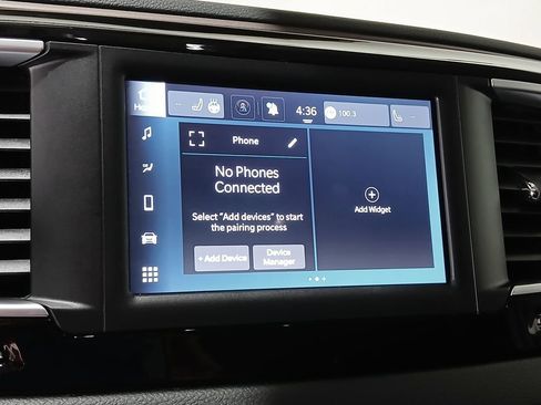 Used 2024 Chrysler Voyager LX FWD image 22