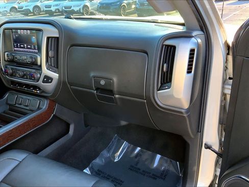 Used 2018 GMC Sierra 1500 SLT w/ SLT Premium Package image 17