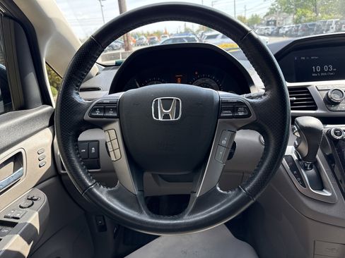 Used 2014 Honda Odyssey Touring image 17
