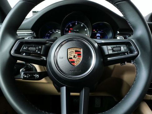 New 2026 Porsche Macan image 9