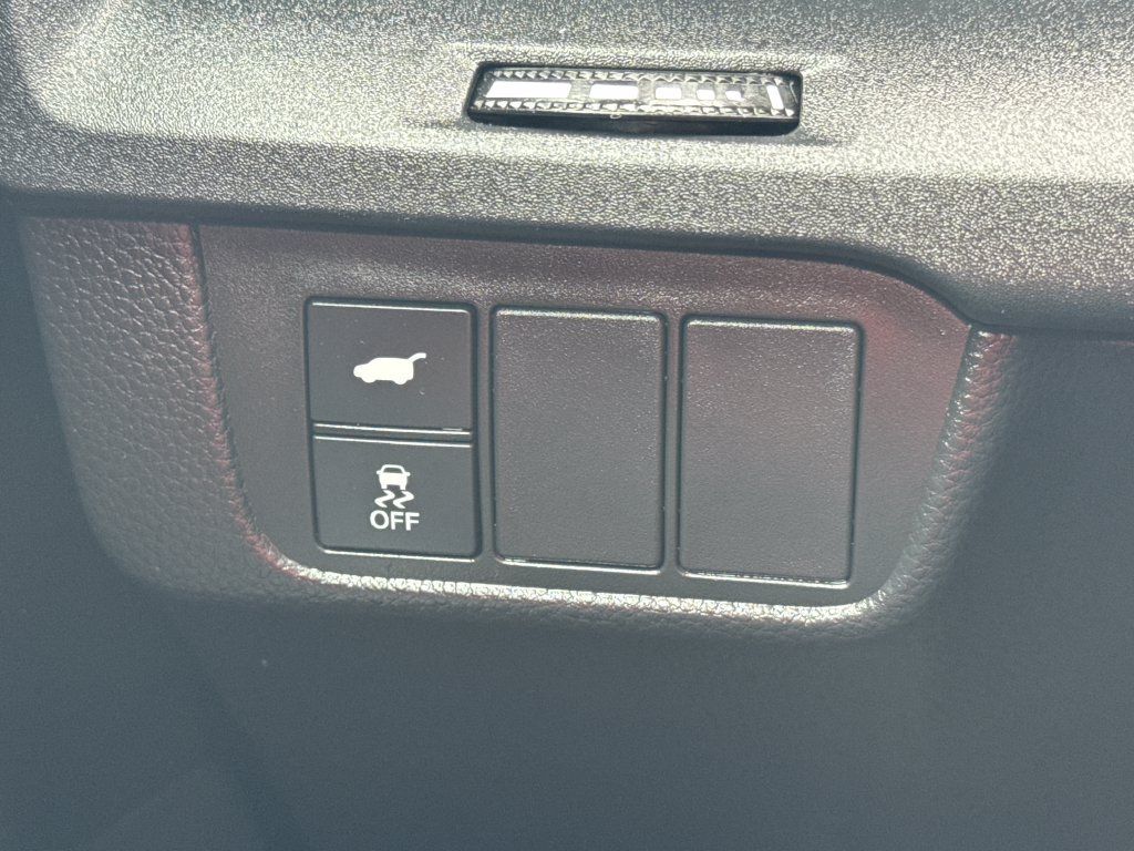 Used 2025 Honda CR-V Sport-L image 32
