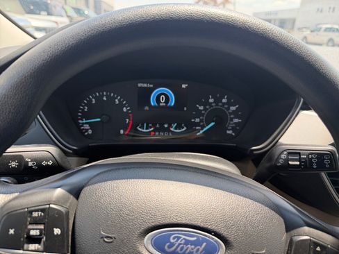 Used 2022 Ford Escape SE FWD image 19