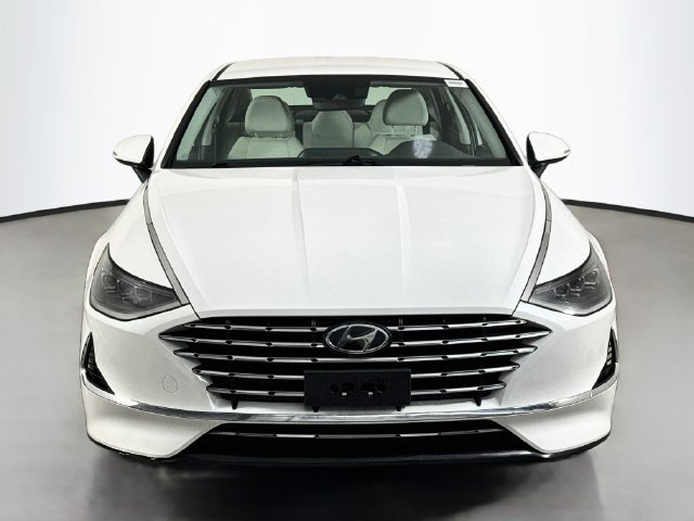 Used 2023 Hyundai Sonata SEL FWD image 2