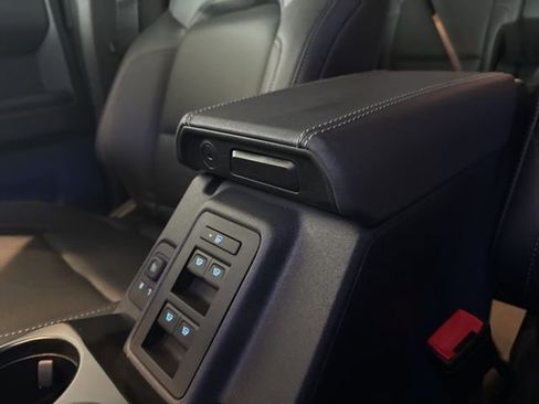 New 2025 Ford Bronco Badlands image 18