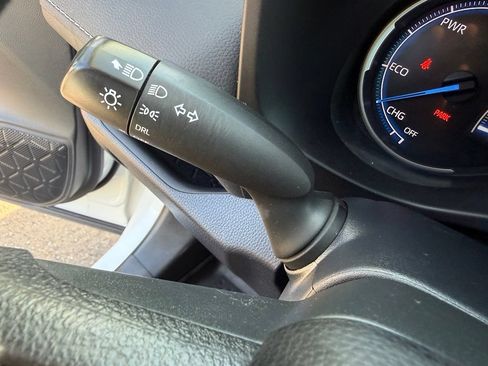 Certified 2023 Toyota RAV4 LE AWD/4WD image 27