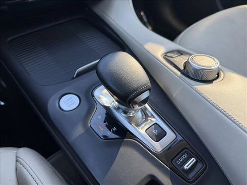 Used 2020 INFINITI QX50 Luxe w/ Navigation Package image 16