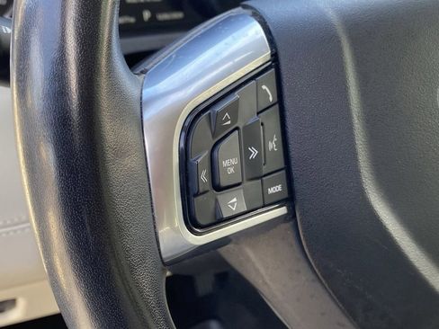 Used 2017 Land Rover Discovery Sport HSE Luxury image 23