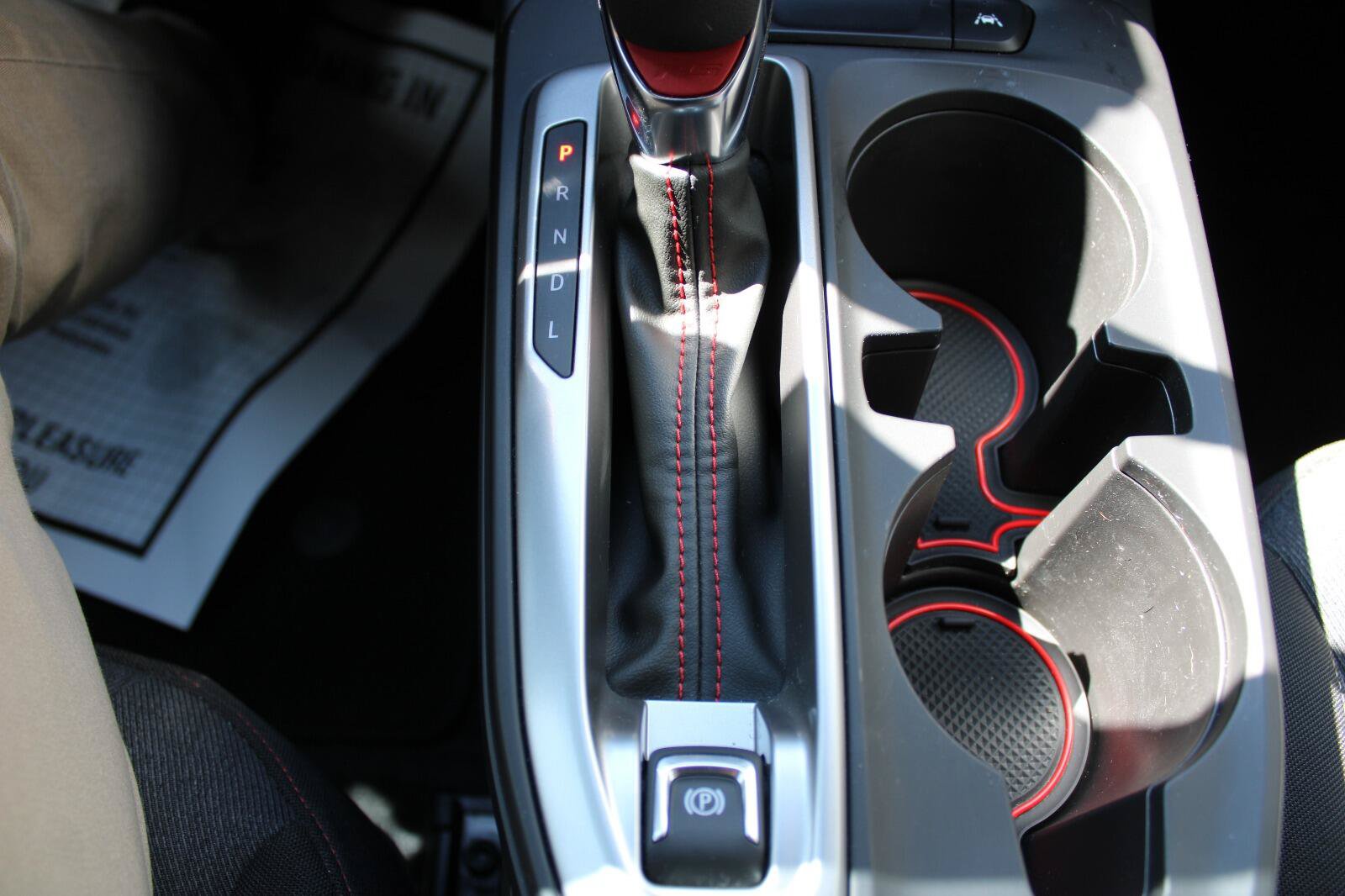 Used 2024 Chevrolet Trax RS FWD image 21