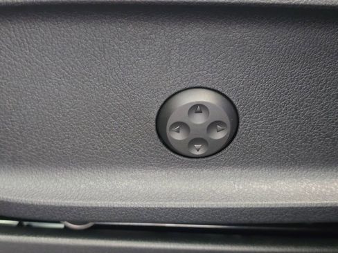 New 2026 Mercedes-Benz GLB 250 GLB 250 image 37