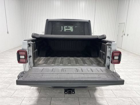 Used 2022 Jeep Gladiator Overland w/ Popular Equipment Package AWD/4WD image 27