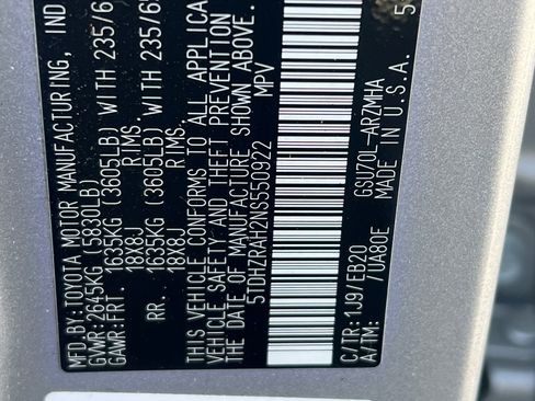 Used 2022 Toyota Highlander XLE FWD image 30