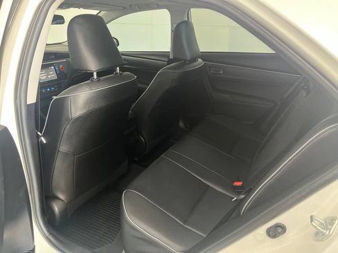 Used 2018 Toyota Corolla XLE FWD image 24