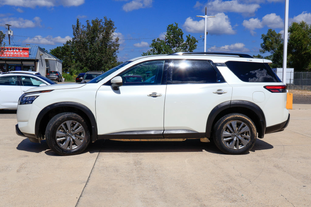 Used 2024 Nissan Pathfinder SV FWD image 26