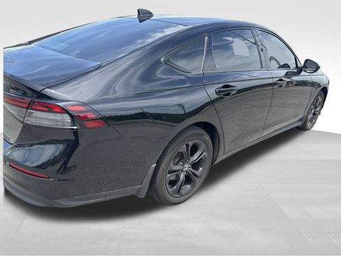 Used 2025 Honda Accord SE image 8
