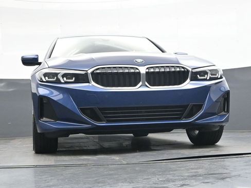 Used 2024 BMW 330i Sedan w/ Premium Package RWD image 37