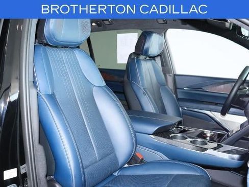 Certified 2025 Cadillac Escalade IQ Sport 2 AWD/4WD image 26