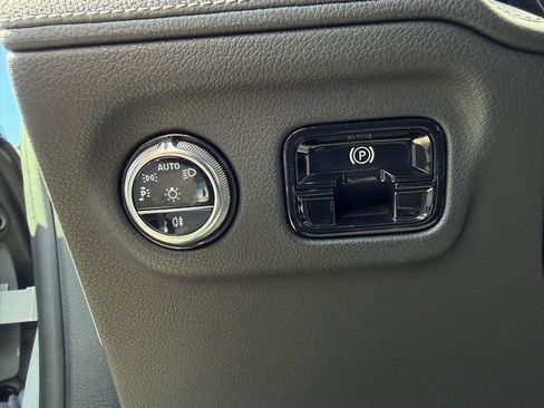 Used 2024 Mercedes-Benz EQE 350+ 4MATIC Sedan w/ Driver Assistance Package image 19