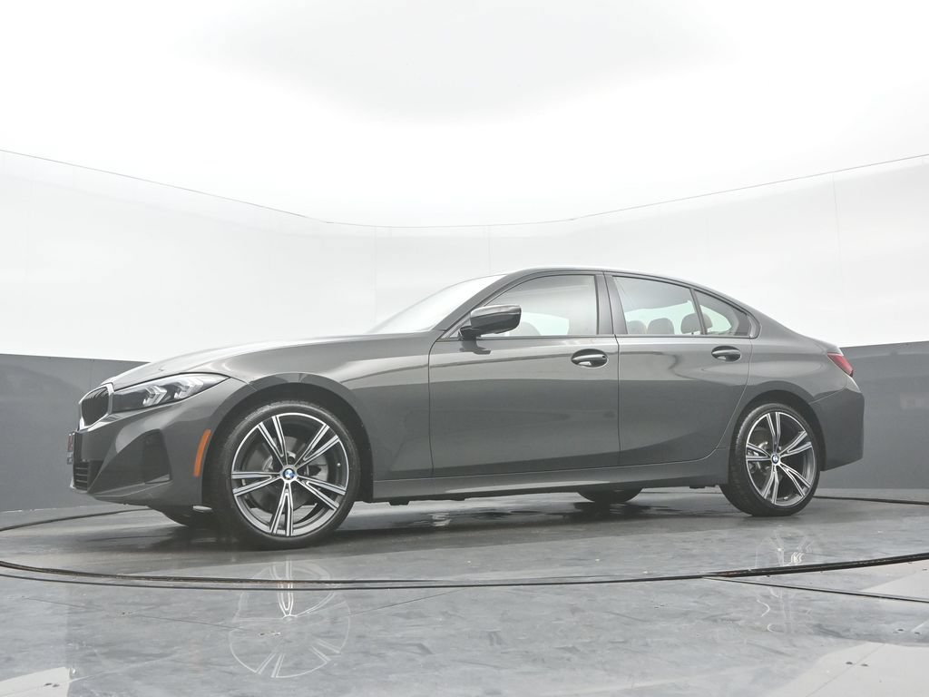Used 2023 BMW 330i xDrive Sedan w/ Premium Package AWD/4WD image 31