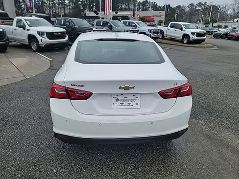 Used 2024 Chevrolet Malibu LT image 6
