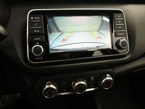 Used 2024 Nissan Kicks S image 15