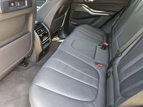 Used 2021 BMW X5 sDrive40i w/ M Sport Package RWD image 30