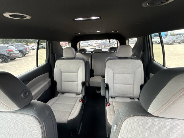 Used 2026 Chevrolet Traverse LT w/ Driver Confidence Package FWD image 36