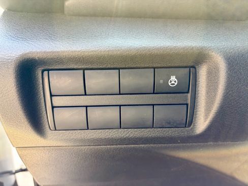 Used 2024 Nissan Kicks SR w/ SR Premium Package FWD image 20