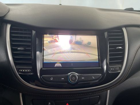 Used 2021 Chevrolet Trax LT AWD/4WD image 64