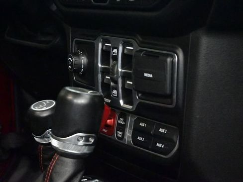Used 2021 Jeep Gladiator Rubicon AWD/4WD image 60