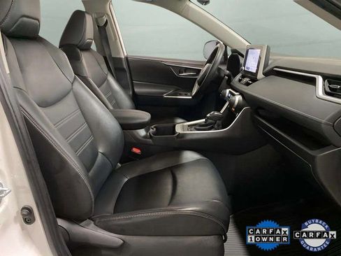 Used 2024 Toyota RAV4 XLE Premium image 77