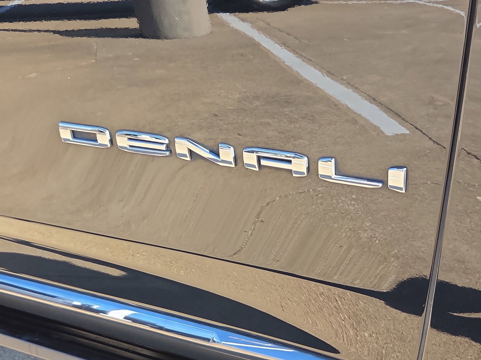 Used 2023 GMC Yukon XL Denali Ultimate AWD/4WD image 33