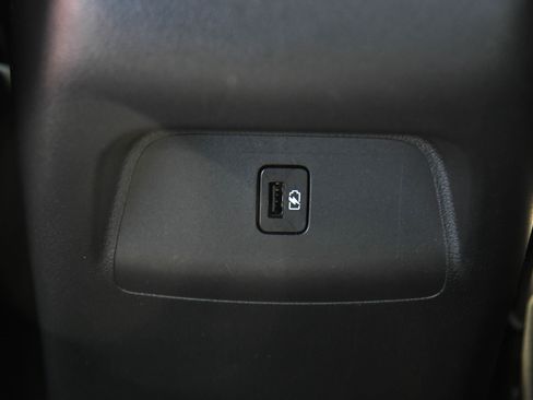 Used 2025 Nissan Sentra SV FWD image 33