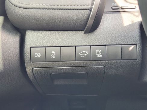 Used 2021 Toyota Camry SE FWD image 21