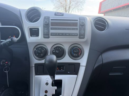 Used 2009 Toyota Matrix image 17