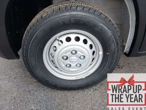 Used 2025 RAM ProMaster 3500 w/ Convenience Group image 17