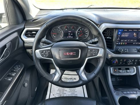 Used 2023 GMC Acadia SLT w/ LPO, Floor Liner Package image 14