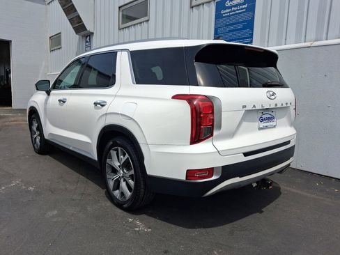 Used 2022 Hyundai Palisade SEL w/ 8P Bench Seat Package AWD/4WD image 3