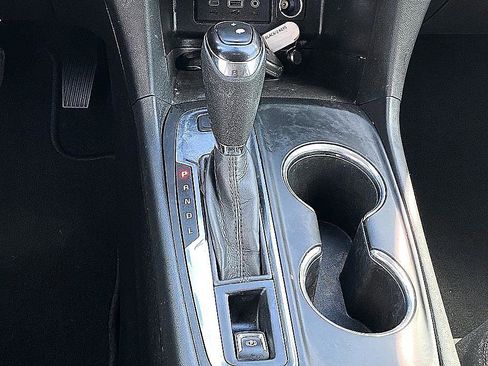 Used 2020 Chevrolet Equinox LS image 21