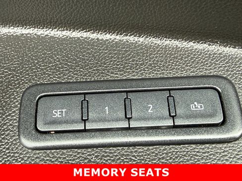 Used 2019 GMC Yukon XL SLT image 17