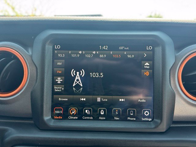 Used 2023 Jeep Gladiator Mojave w/ LED Lighting Group AWD/4WD image 14