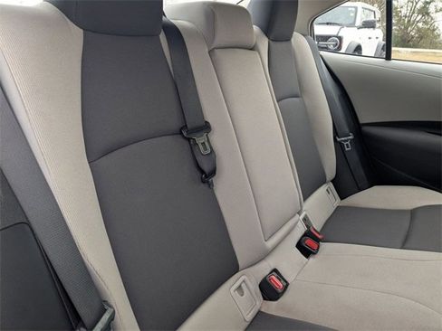 Used 2023 Toyota Corolla LE image 29