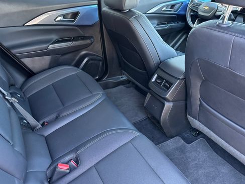 Used 2024 Chevrolet Equinox EV LT AWD/4WD image 17