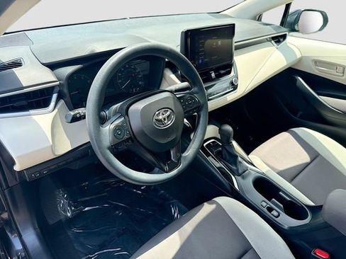 Used 2023 Toyota Corolla LE FWD image 9
