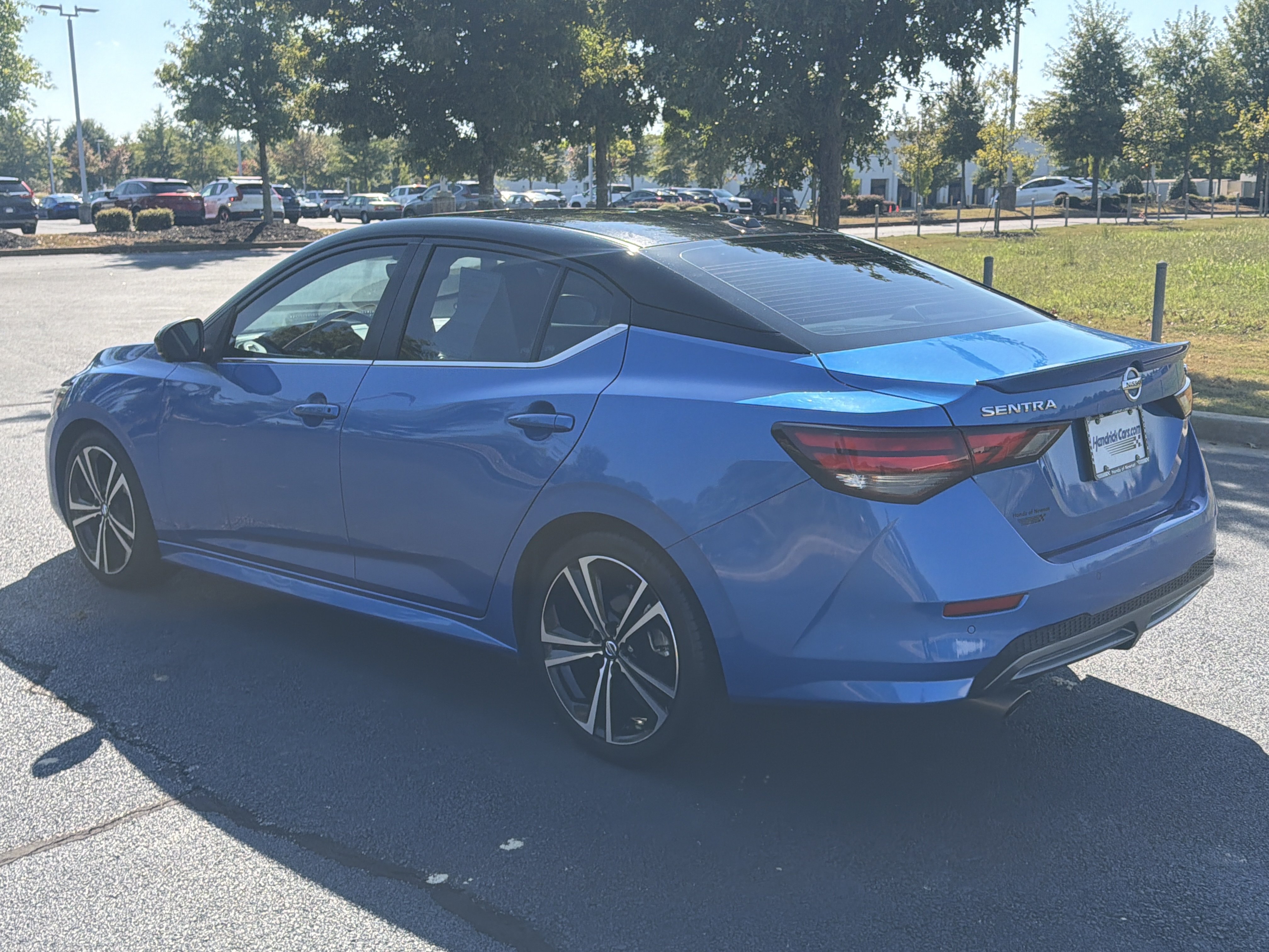 Used 2023 Nissan Sentra SR w/ SR Premium Package FWD image 7