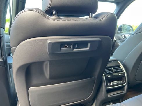 Used 2023 BMW X5 xDrive40i w/ M Sport Package AWD/4WD image 56