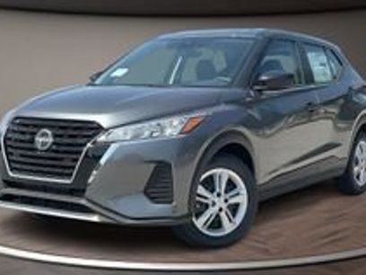 Certified 2025 Nissan Kicks Play S